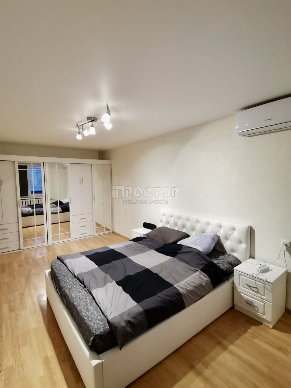 2-комнатная квартира, 42.6 м² - фото 2